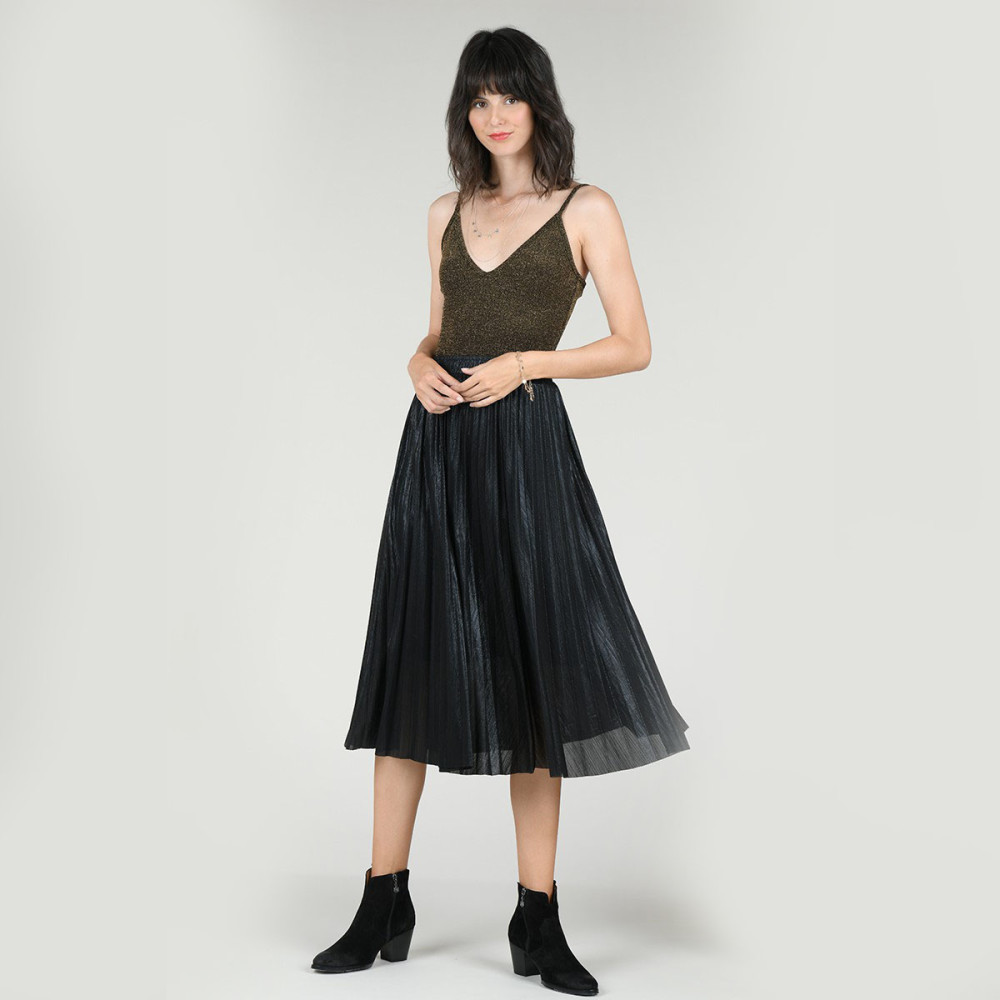 Metallic Pleated Midi Skirt in Black | Wantable