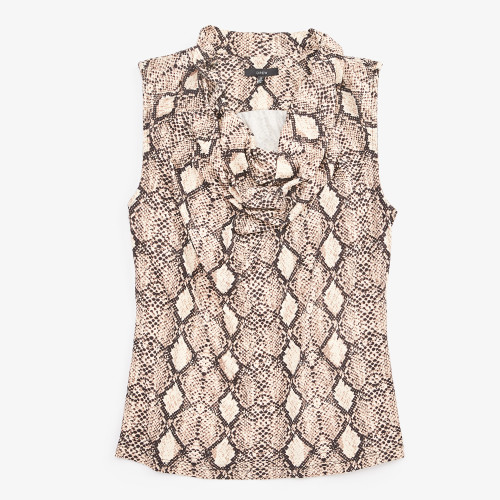 casual outfits: snakeskin blouse
